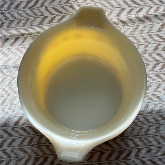 Pyrex Yellow Star Pattern Bowl - Picture 2 of 4